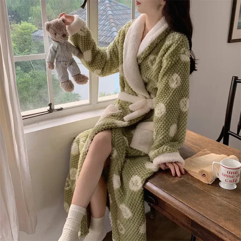 Autumn/Winter Long Coral Velvet Thick Bathrobe