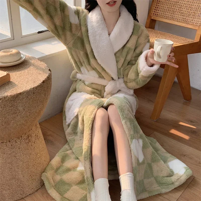 Autumn/Winter Long Coral Velvet Thick Bathrobe